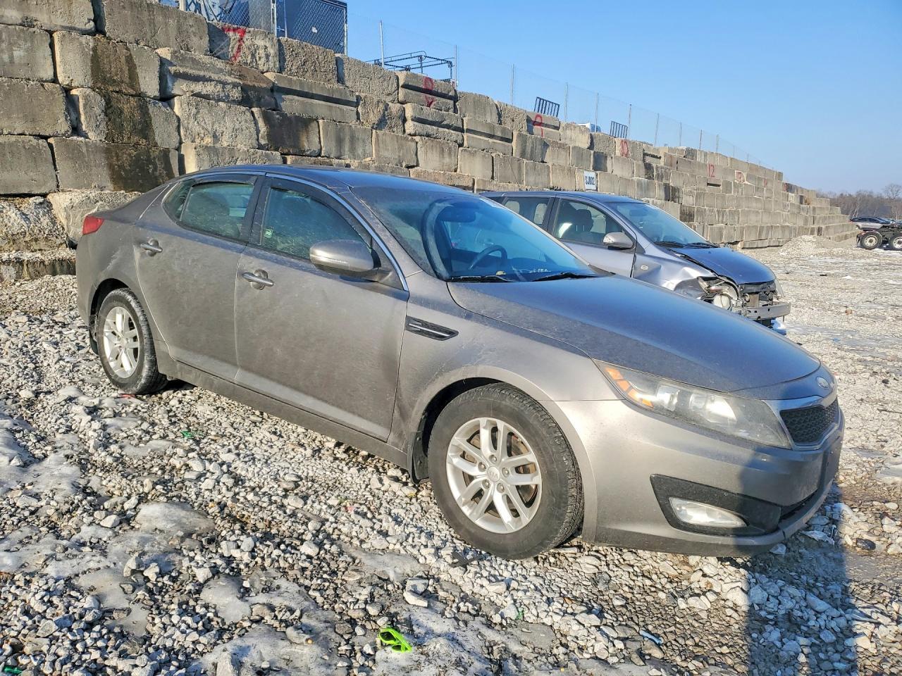 2013 KIA Optima lx