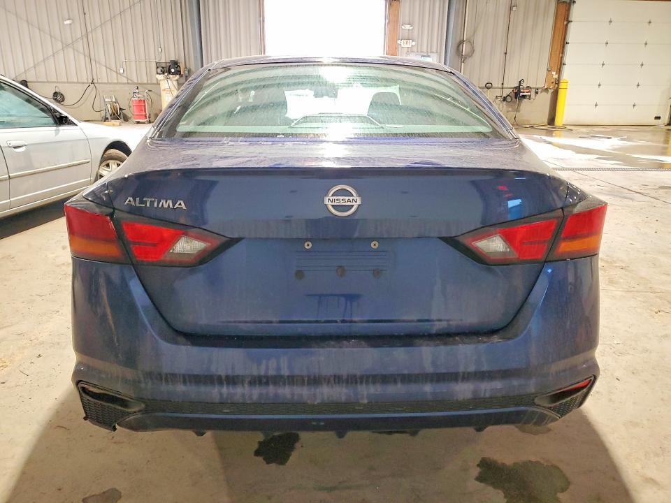 2022 Nissan Altima s