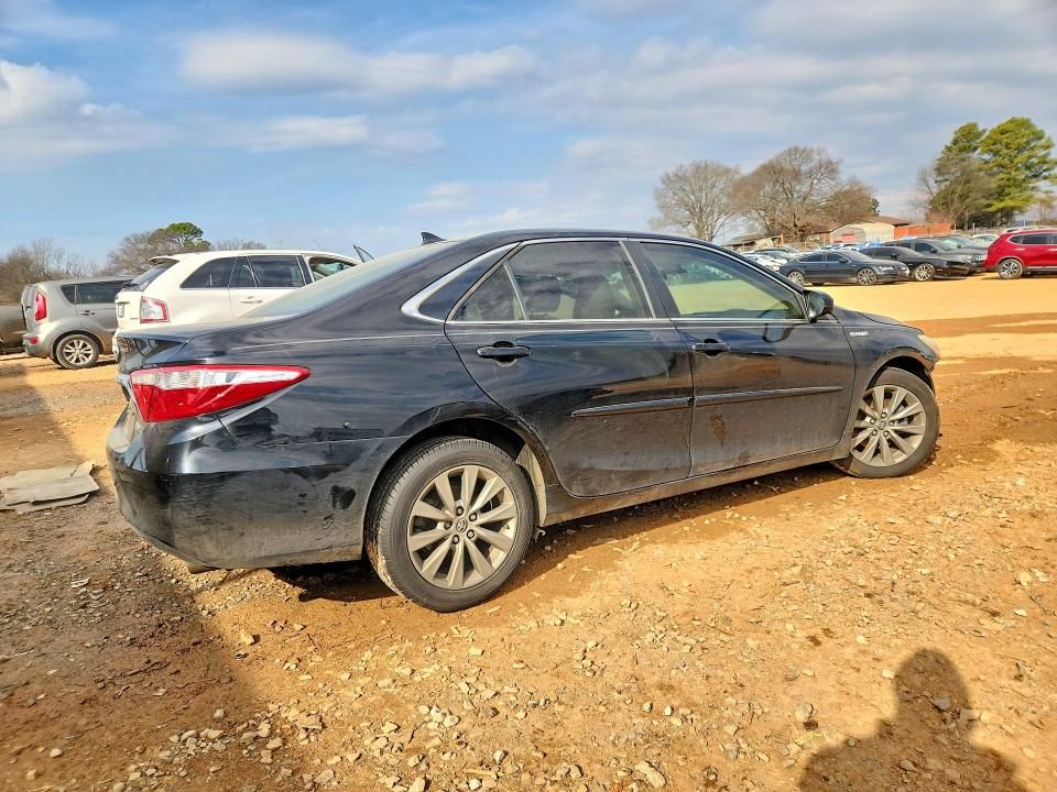 2015 Toyota Camry Hybrid