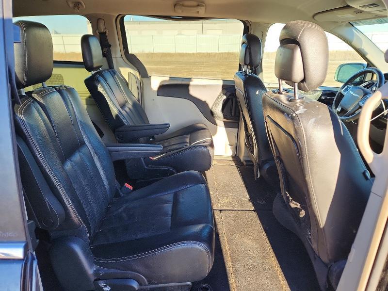 2012 Chrysler Town & Country Touring