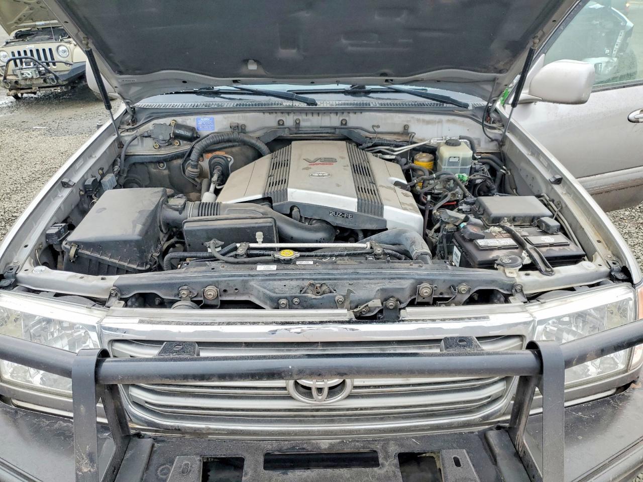 2004 Toyota Land Cruiser Base