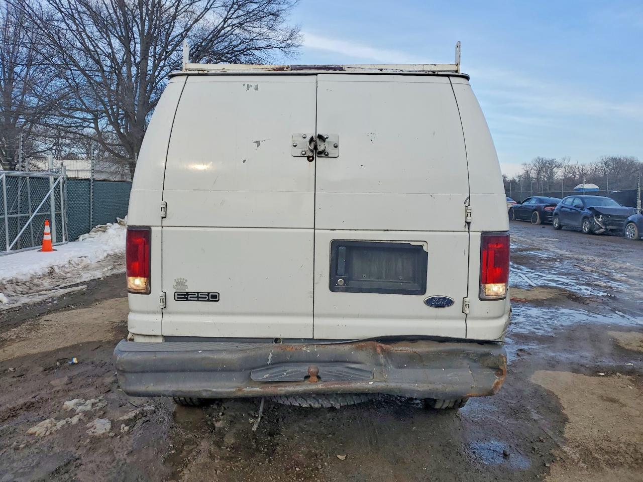 2005 Ford E250 Delivery Van