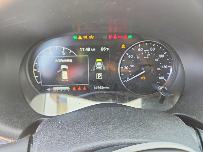 2023 Nissan Kicks sv