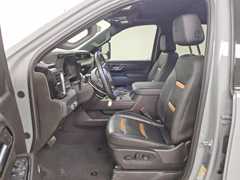 2025 GMC Sierra K2500 AT4