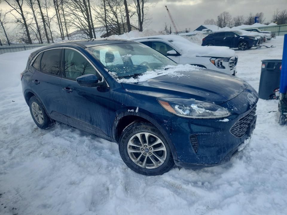 2020 Ford Escape se