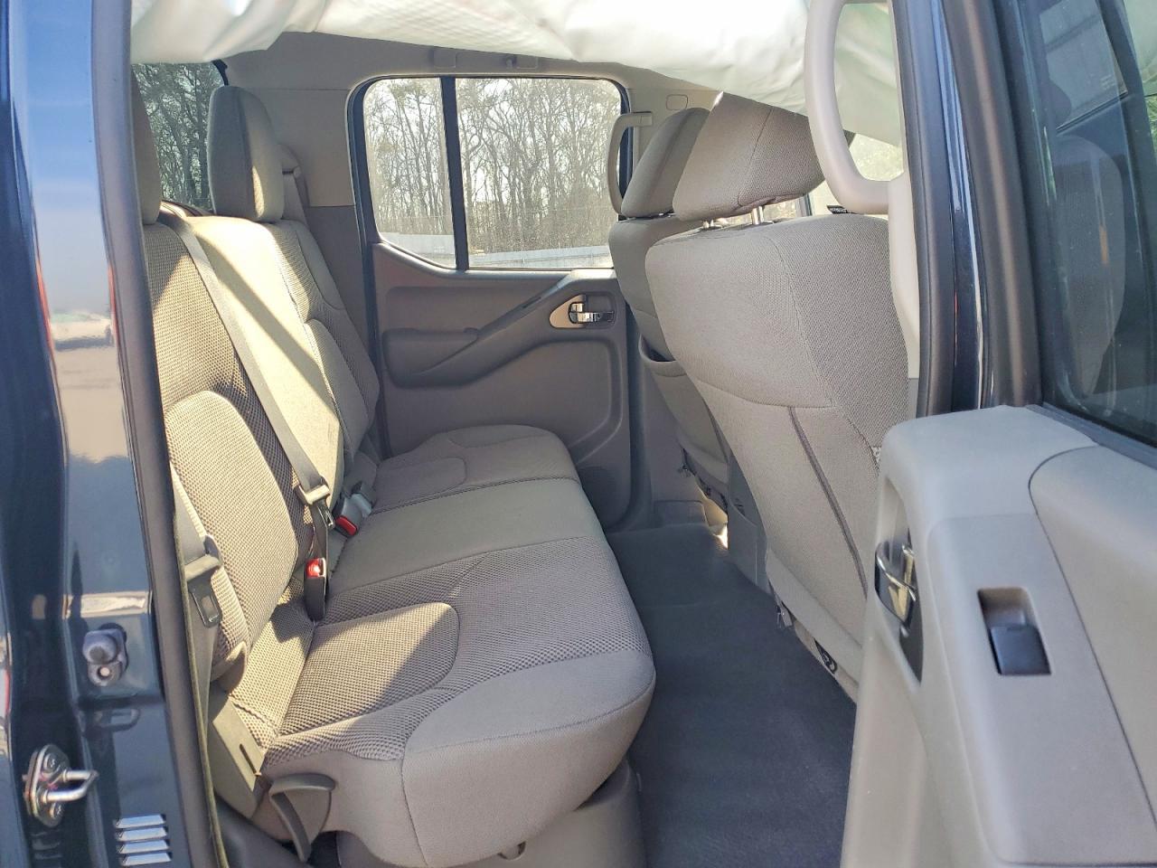 2019 Nissan Frontier s