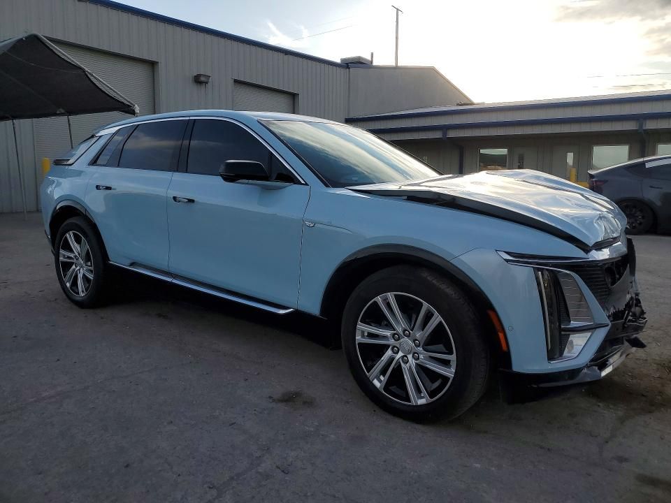 2024 Cadillac Lyriq Tech