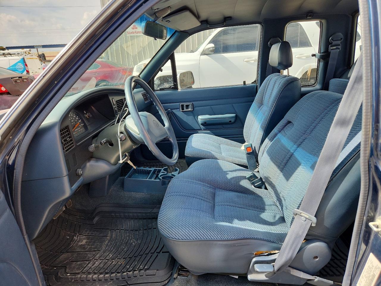 1993 Toyota Pickup Deluxe V6