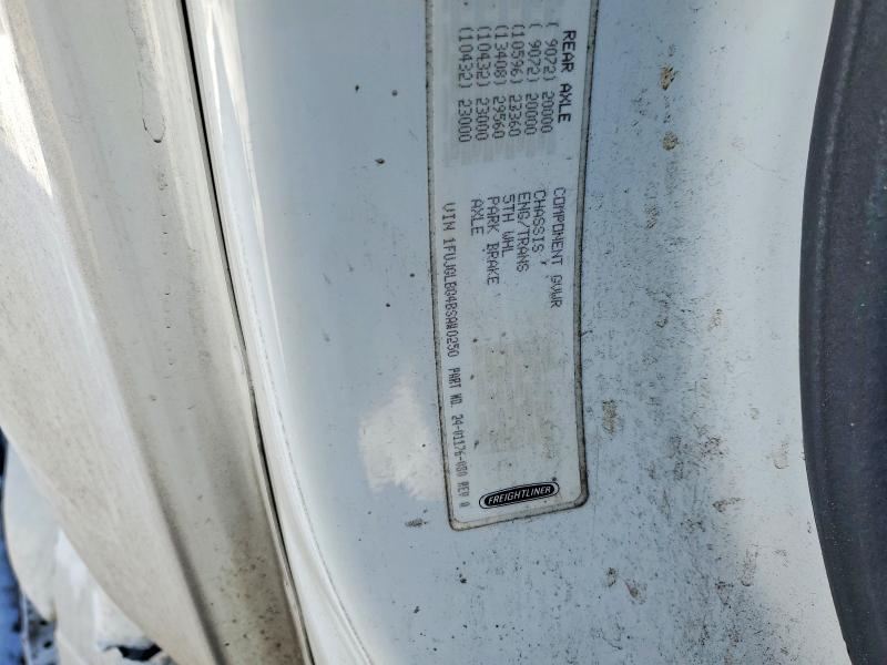 2011 Freigliner 2011 Freightliner Cascadia 125 Semi Truck