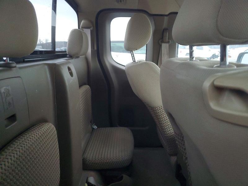 2006 Nissan Frontier King cab le