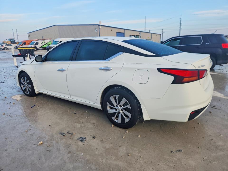 2020 Nissan Altima s