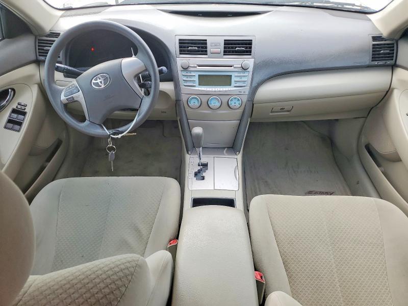 2009 Toyota Camry le