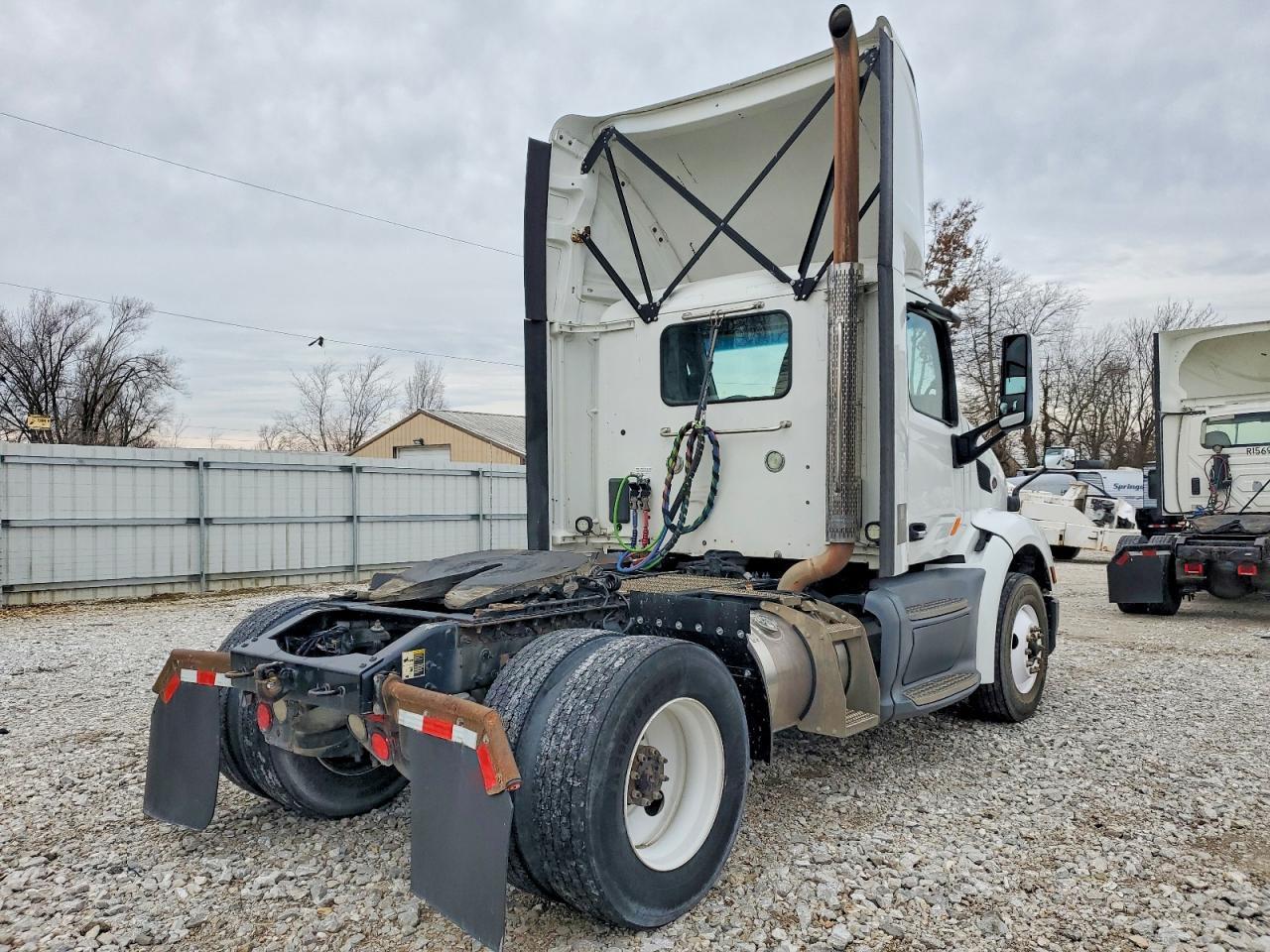 2018 Peterbilt 579 Semi Truck