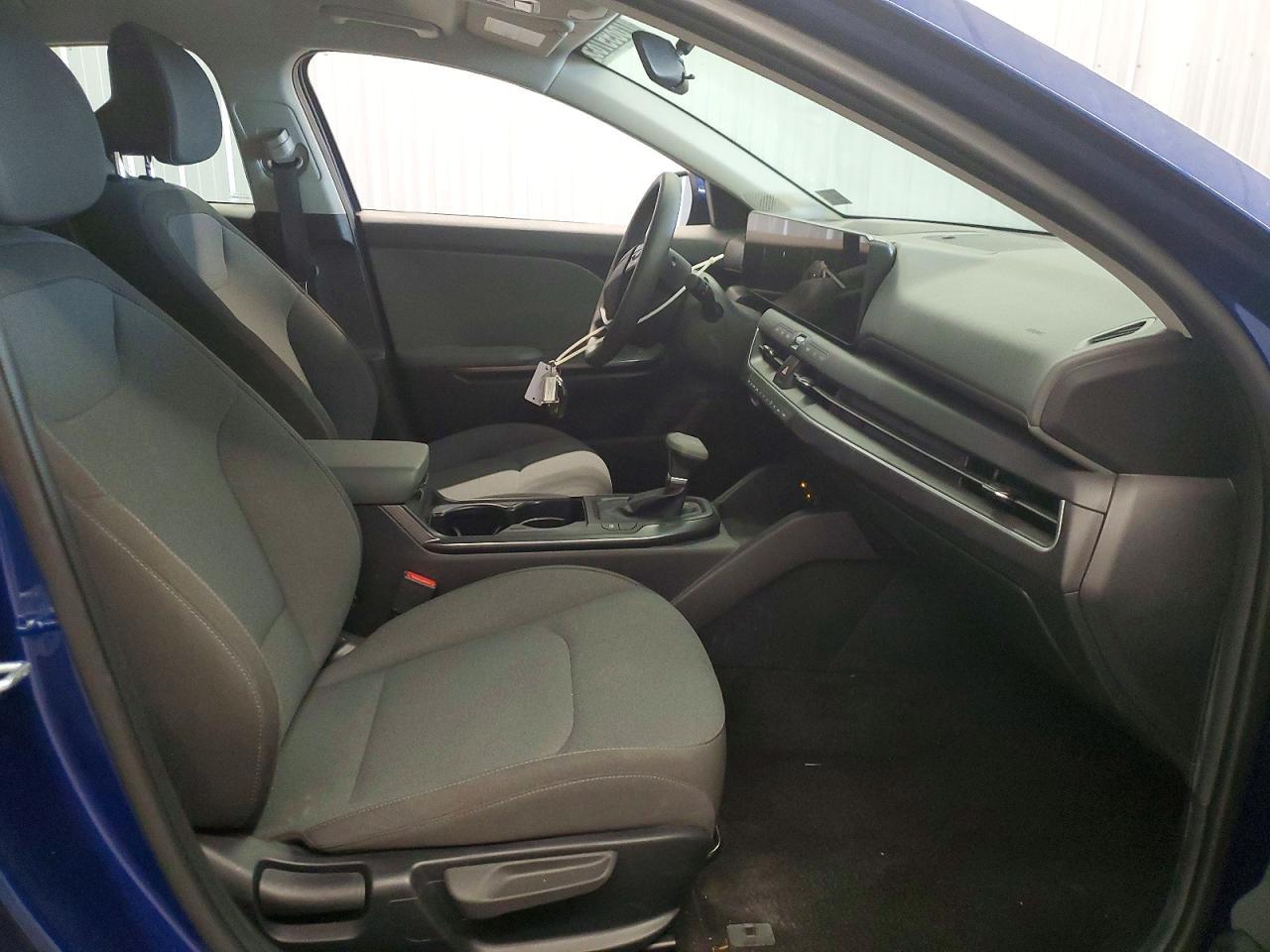 2025 KIA K4 lx