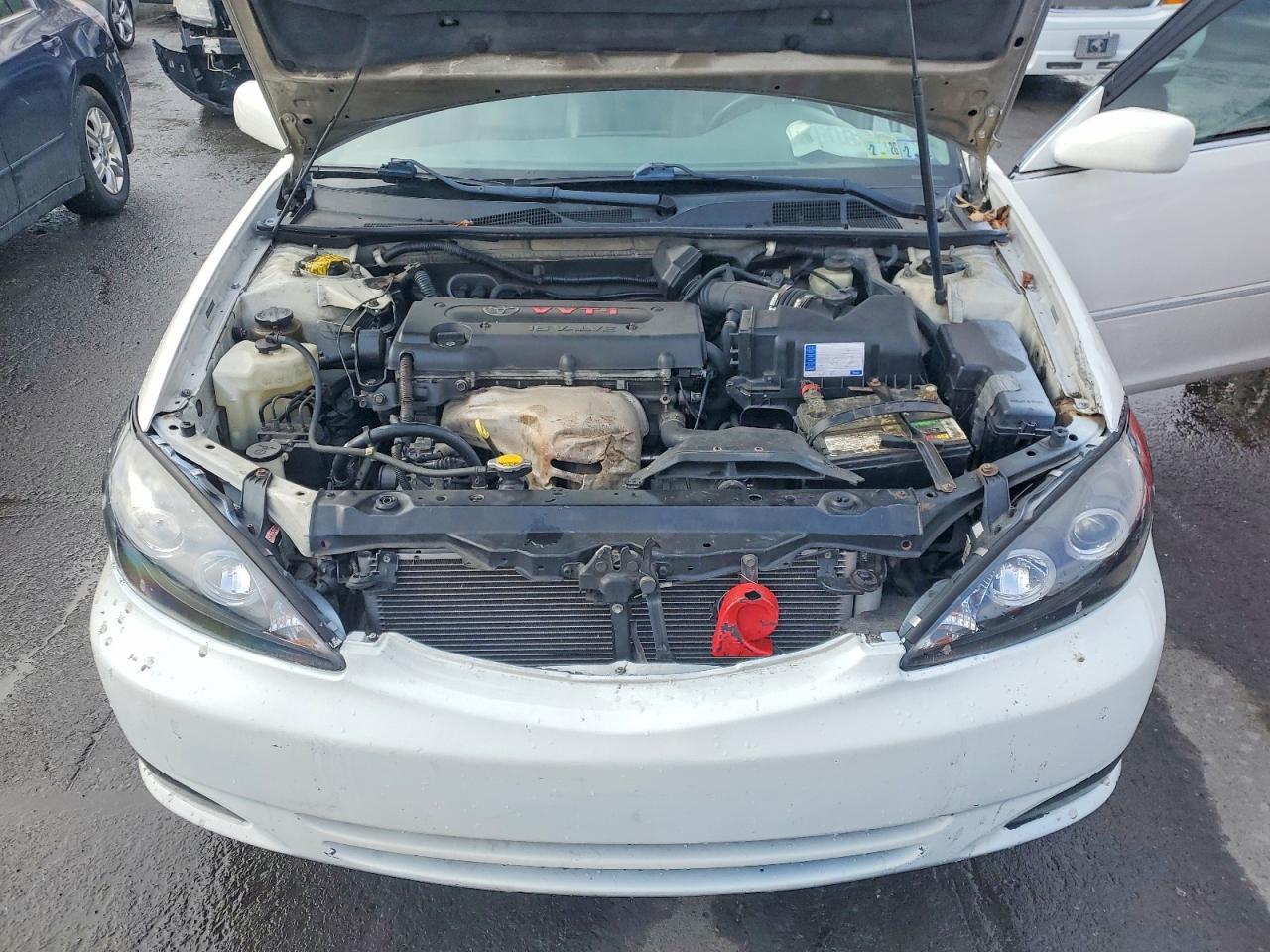 2004 Toyota Camry le