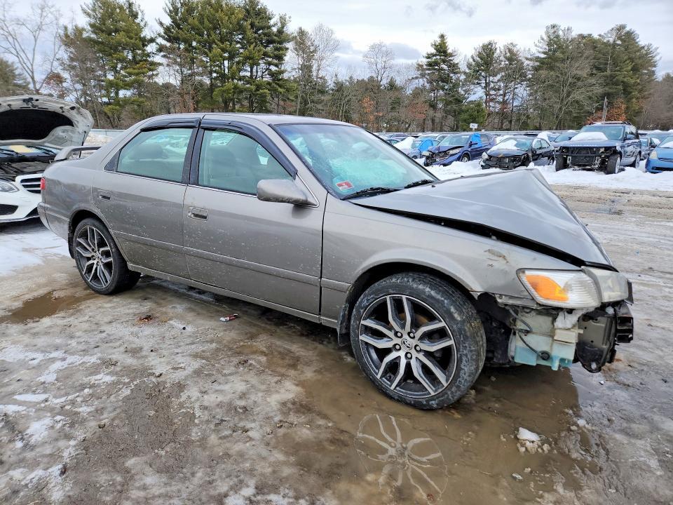2000 Toyota Camry le
