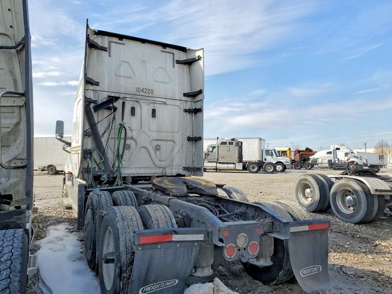 2020 Freigliner 2020 Freightliner Cascadia 126 Semi Truck