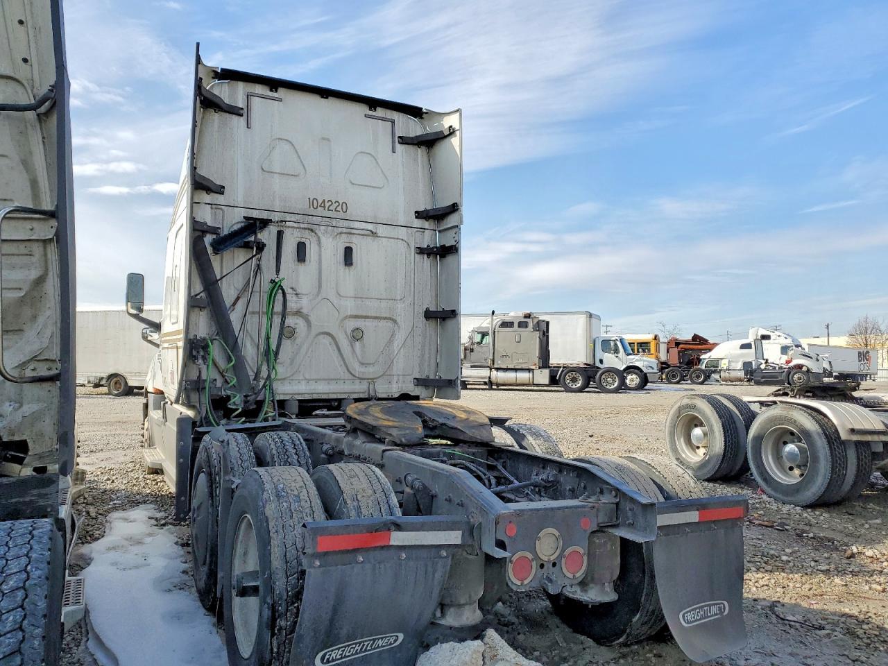 2020 Freigliner 2020 Freightliner Cascadia 126 Semi Truck