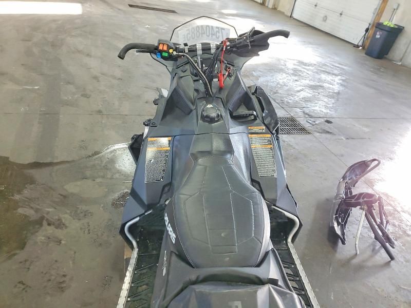 2018 Polaris Switchback