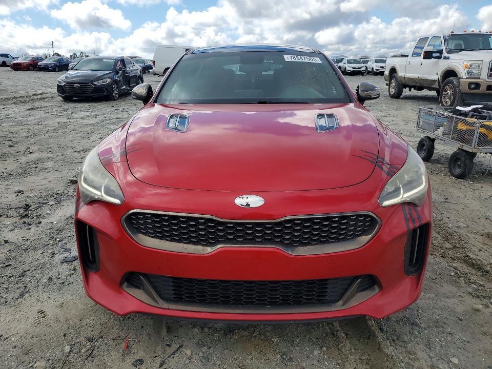 2018 KIA Stinger GT1