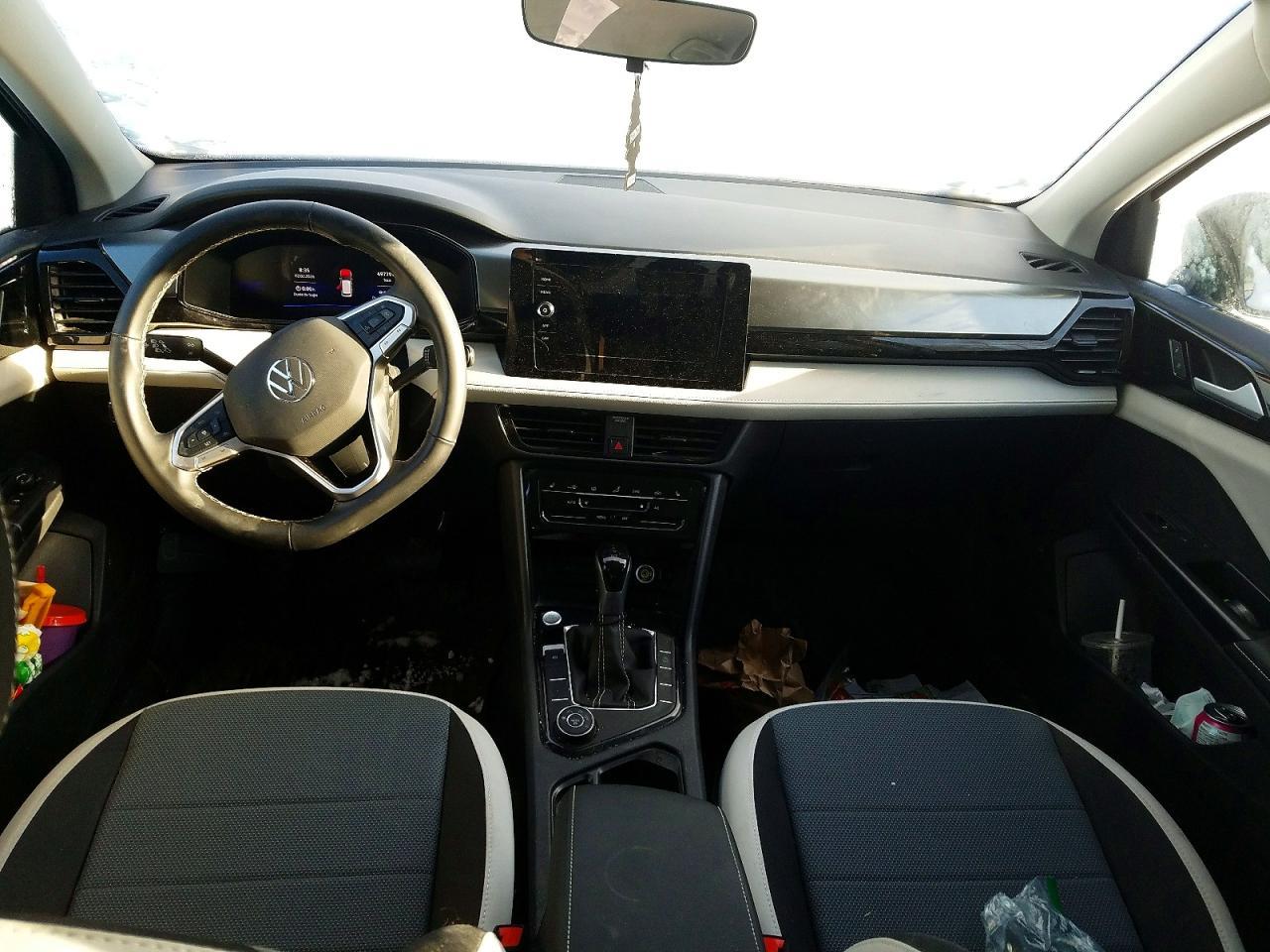 2025 Volkswagen Taos s