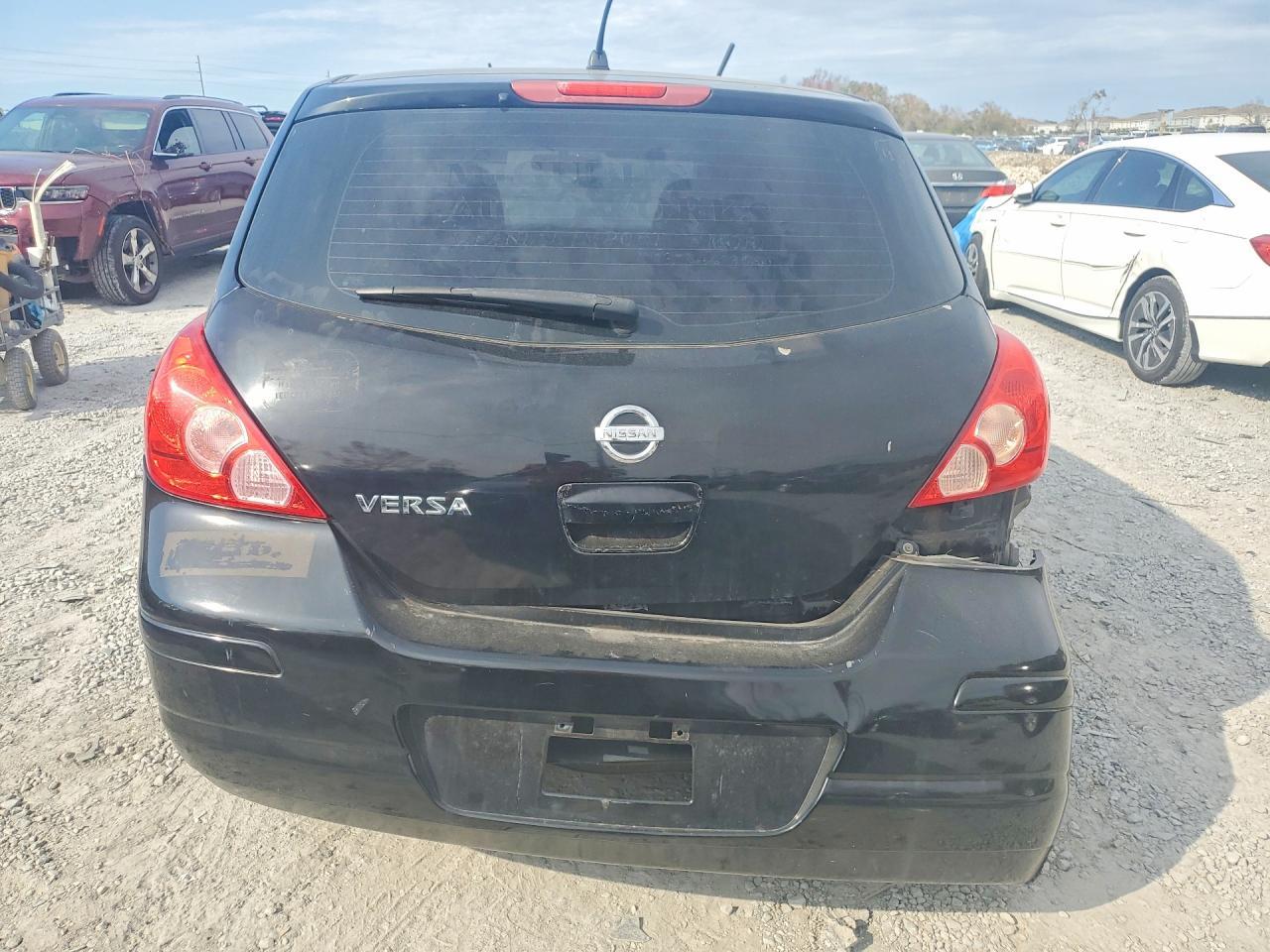 2010 Nissan Versa s