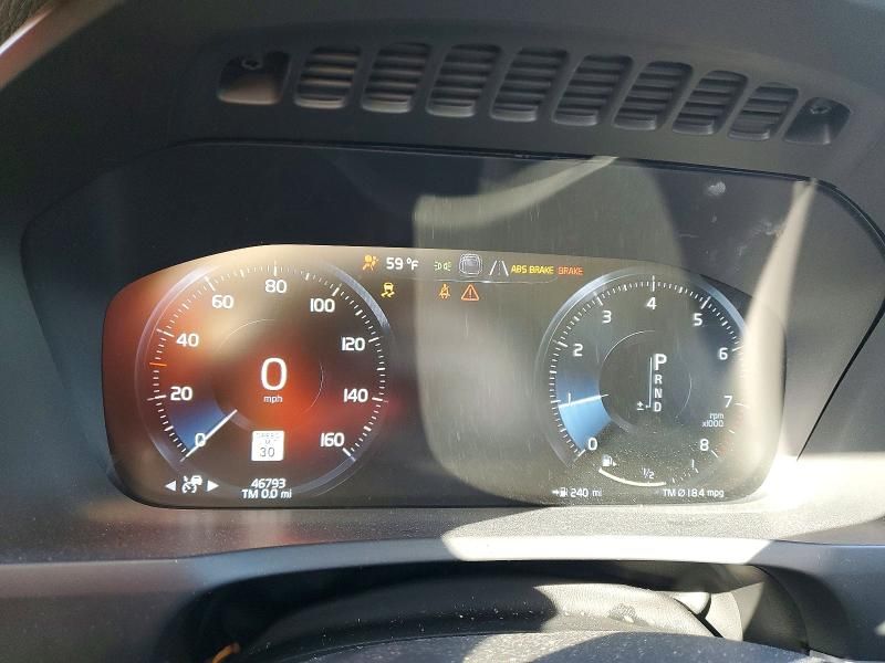 2022 Volvo Xc90 T5 Momentum