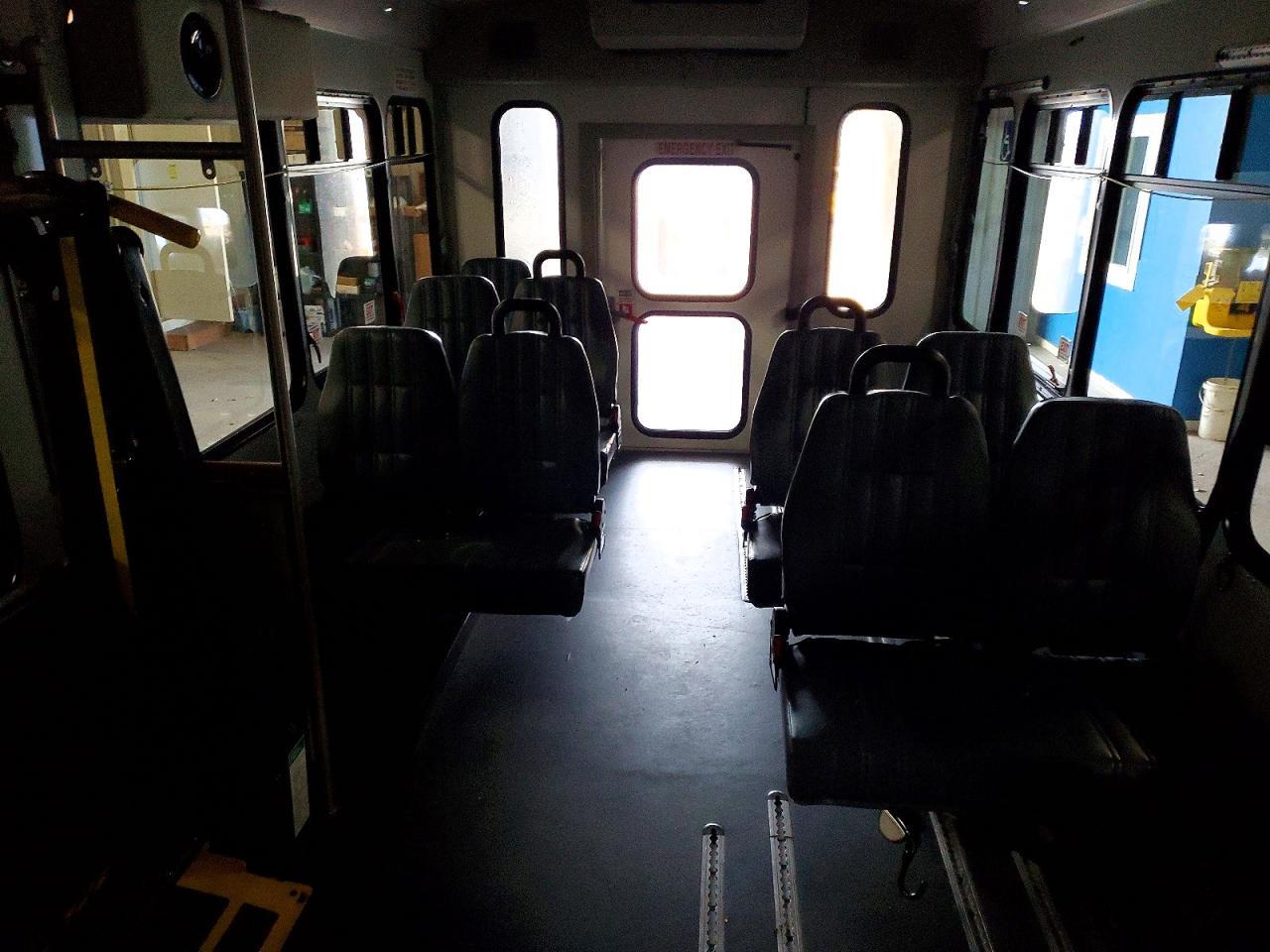 2023 Ford E450 Shuttle bus