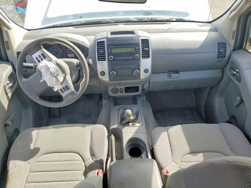 2016 Nissan Frontier s
