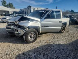 Camiones salvage sin ofertas aún a la venta en subasta: 2001 Dodge RAM 1500