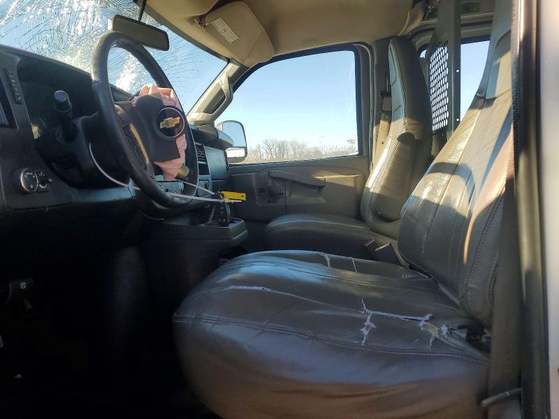 2017 Chevrolet Express Cargo 3500 1