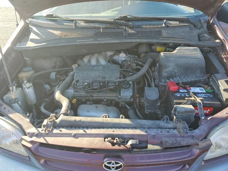 2000 Toyota Sienna xle