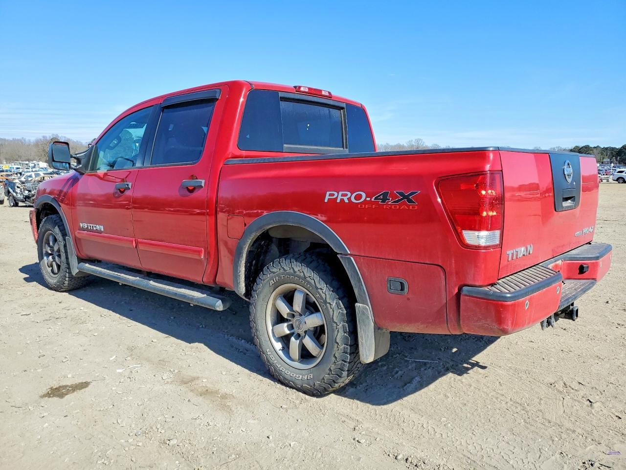 2012 Niss Titan sv