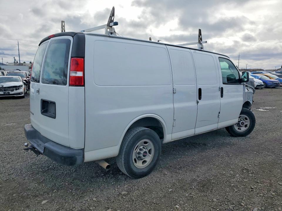 2017 GMC Savana G2500 Utility / Service van