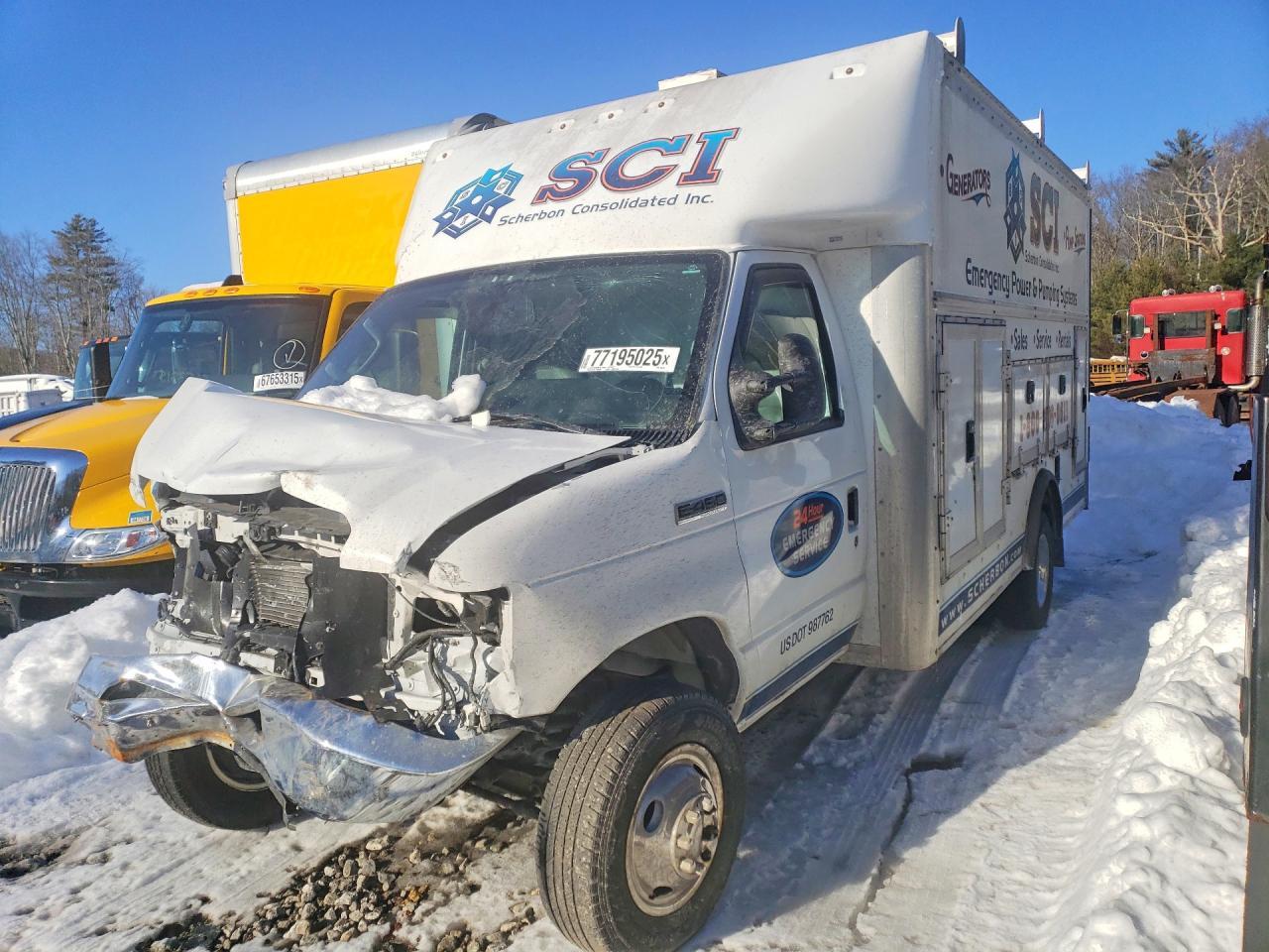 2024 Ford E450 Utility / Service Truck