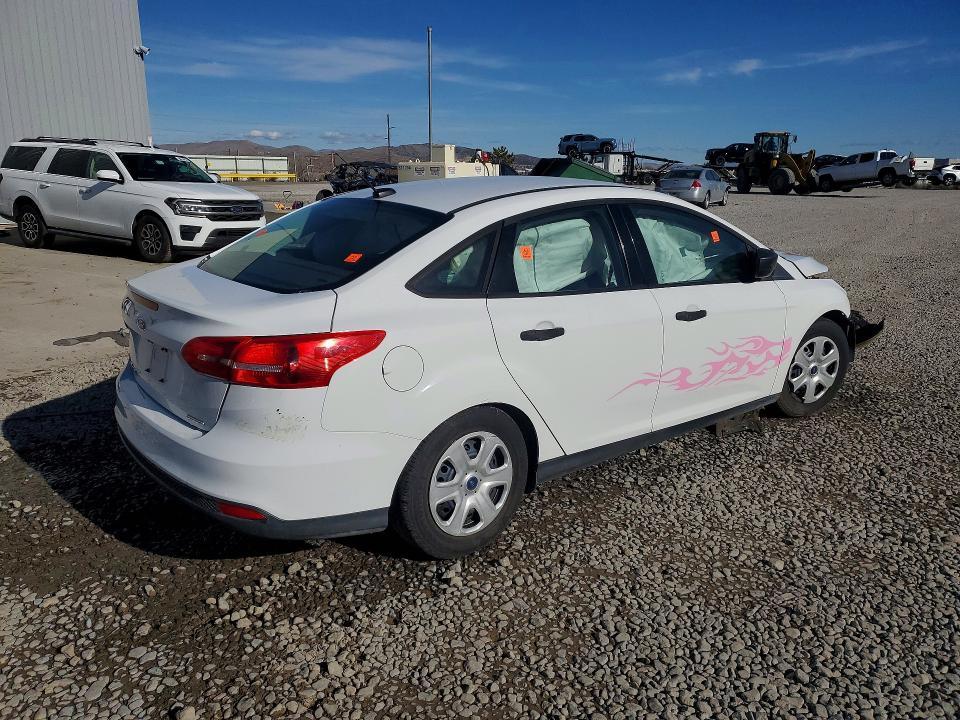 2016 Ford Focus s