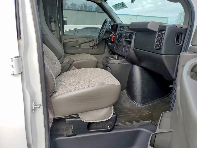 2015 Chevrolet Express G2500 LT