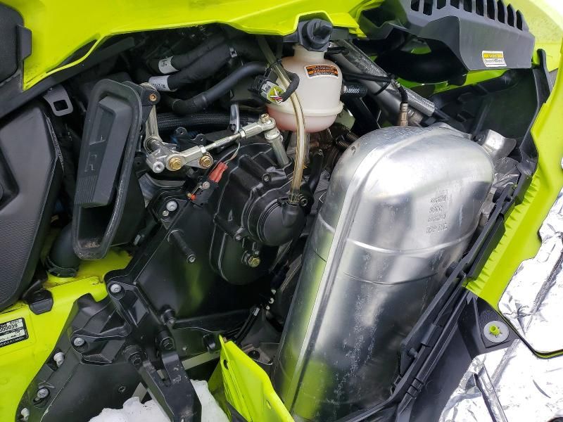 2020 Skidoo Summit X85