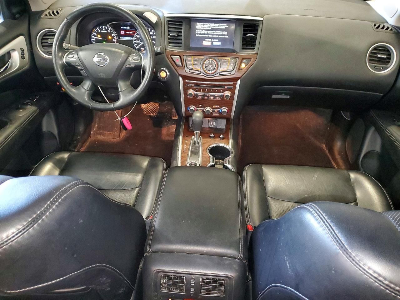 2019 Nissan Pathfinder s