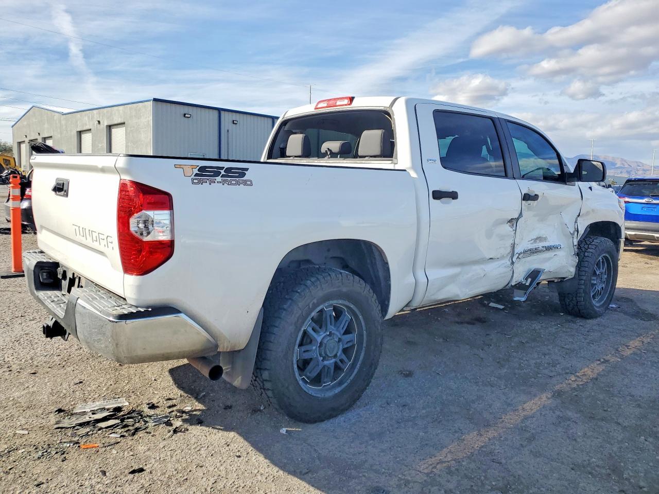 2014 Toyota Tundra SR5