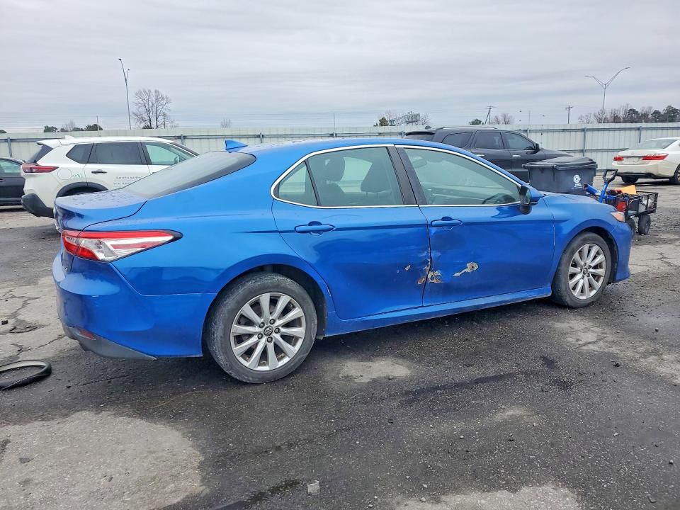 2019 Toyota Camry le