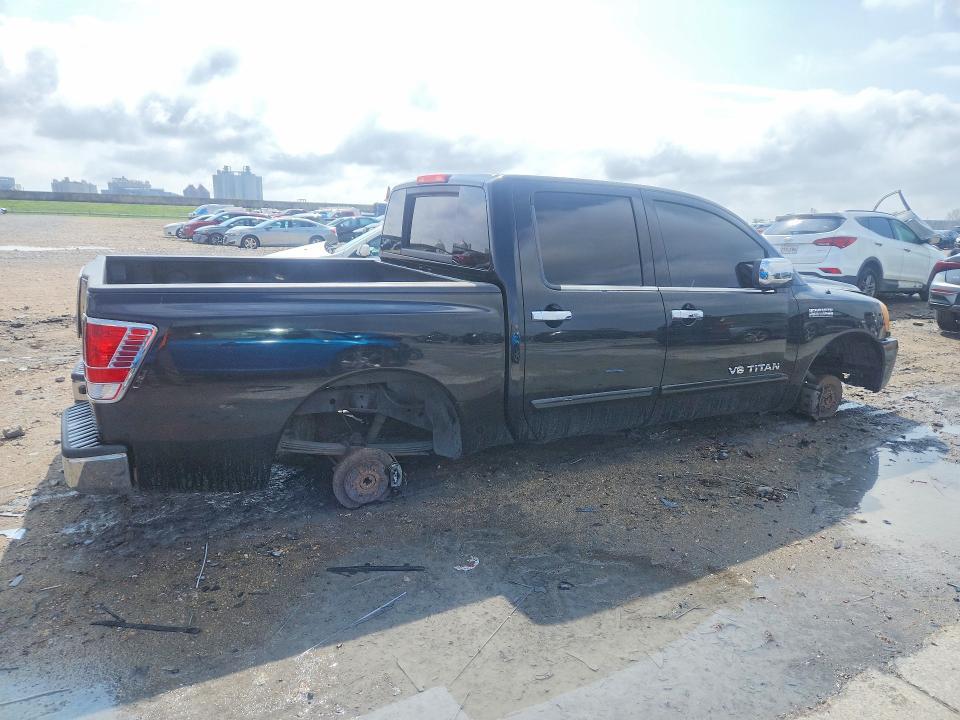 2011 Nissan Titan SV