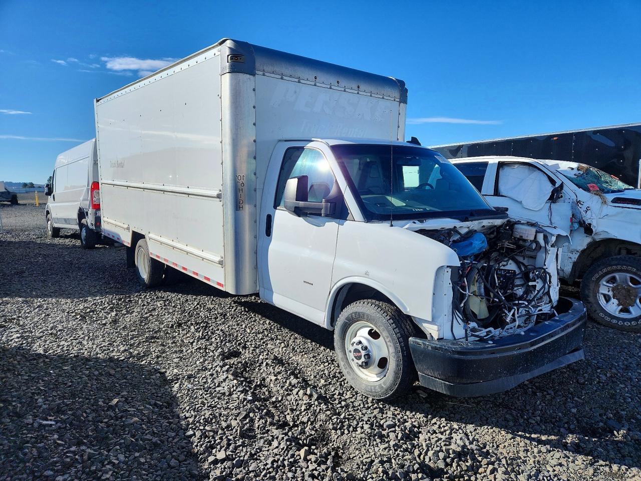 2023 GMC Savana BOX Truck