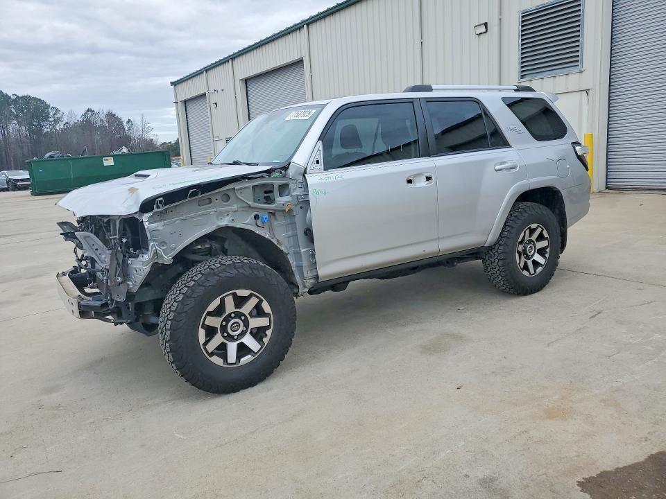 2018 Toyota 4runner SR5