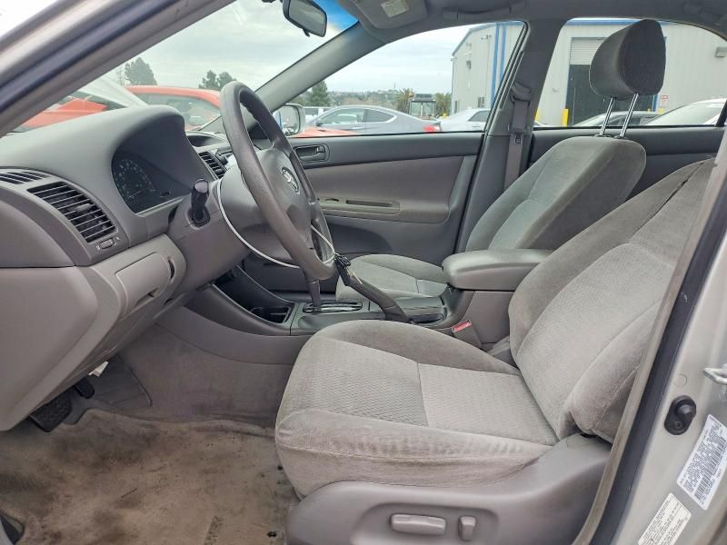 2002 Toyota Camry le