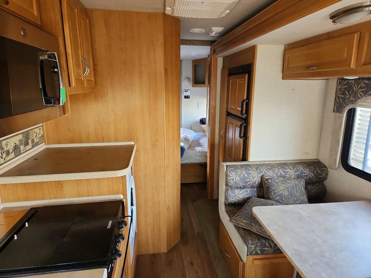 2008 Fleetwood 2007 Ford F550 Super Duty RV