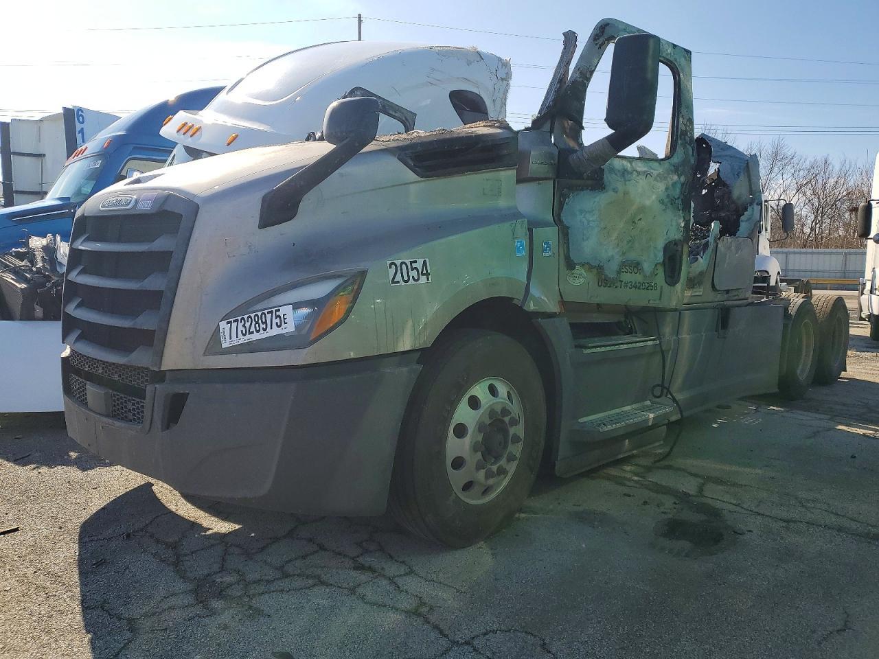 2019 Freigliner Cascadia 126