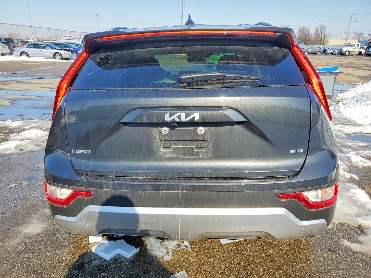 2025 KIA Niro lx
