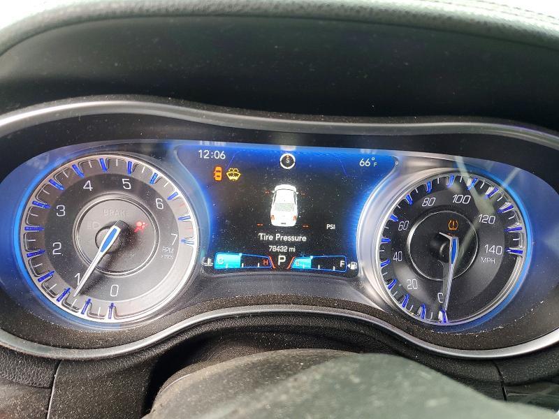 2016 Chrysler 300 Limited