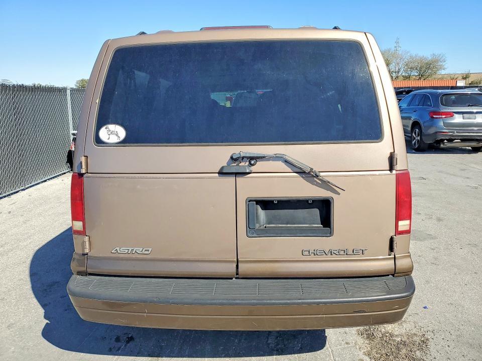 2002 Chevrolet Astro